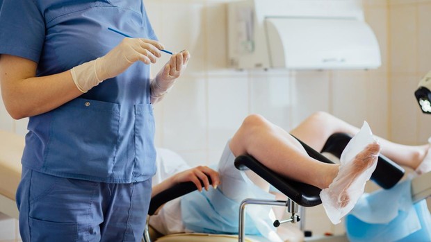 ¿Cómo se clasifica el aborto según la CIE-11?