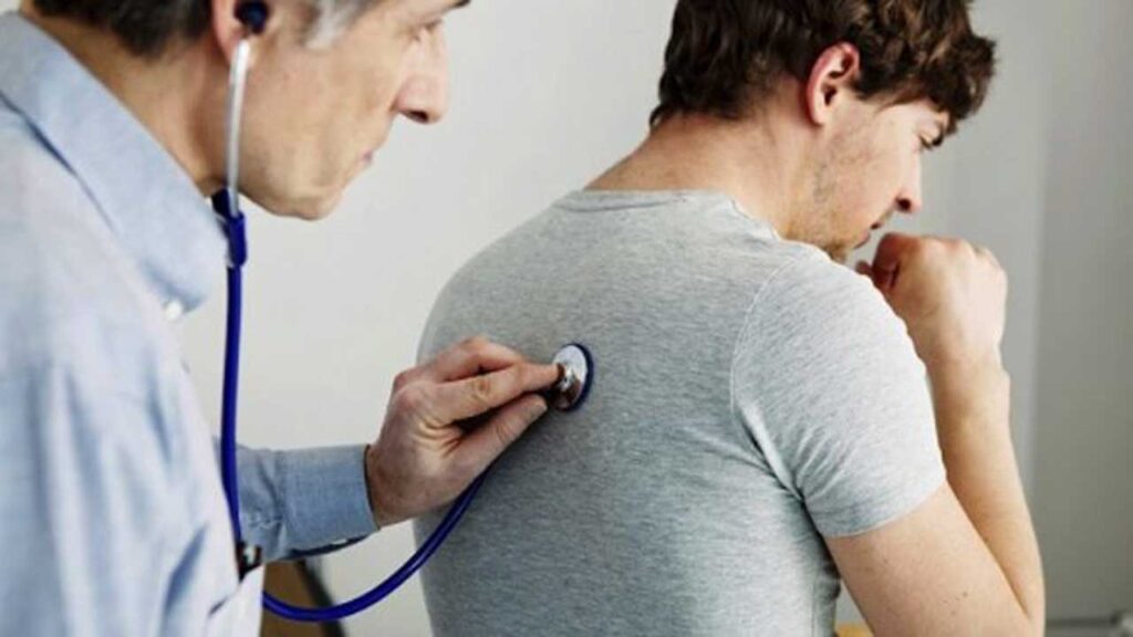 ¿Datos más frecuentes en un derrame pleural?