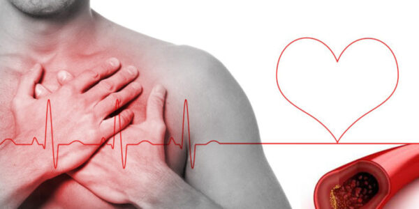 ¿Cuáles son los datos clínicos de enfermedad cardiovascular?