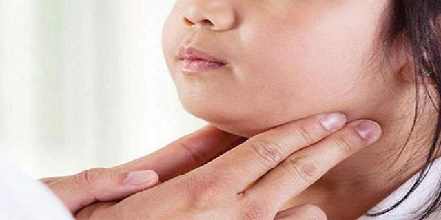 ¿Cómo se transmite la parotiditis?