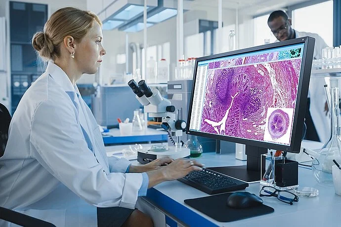 La patología es un componente vital de la educación médica