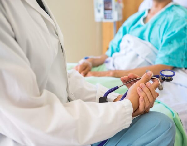 Ingreso de pacientes con neumonía a hospital y UCI