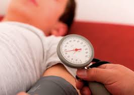 Hipertensión arterial no controlada y emergencia hipertensiva