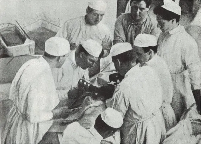 Cirugía, de oficio a especialidad médica