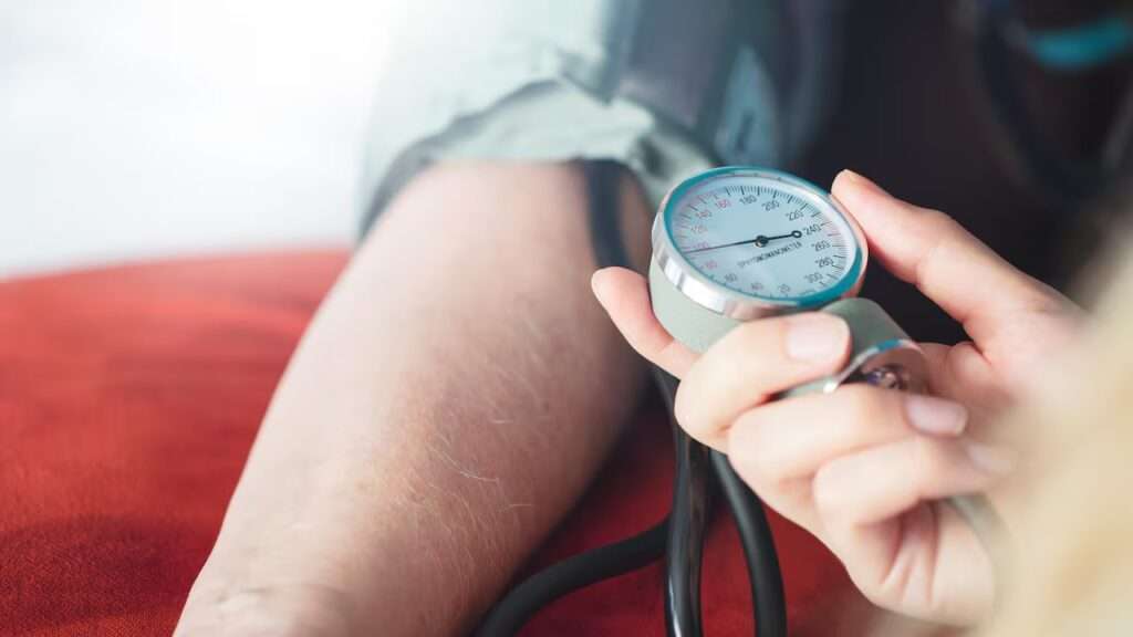 Hipotensión en pacientes intoxicados o con sobredosis de fármacos