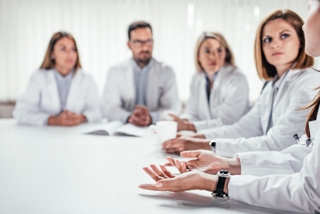 Comités de morbilidad, mortalidad y vigilancia de infecciones quirúrgicas